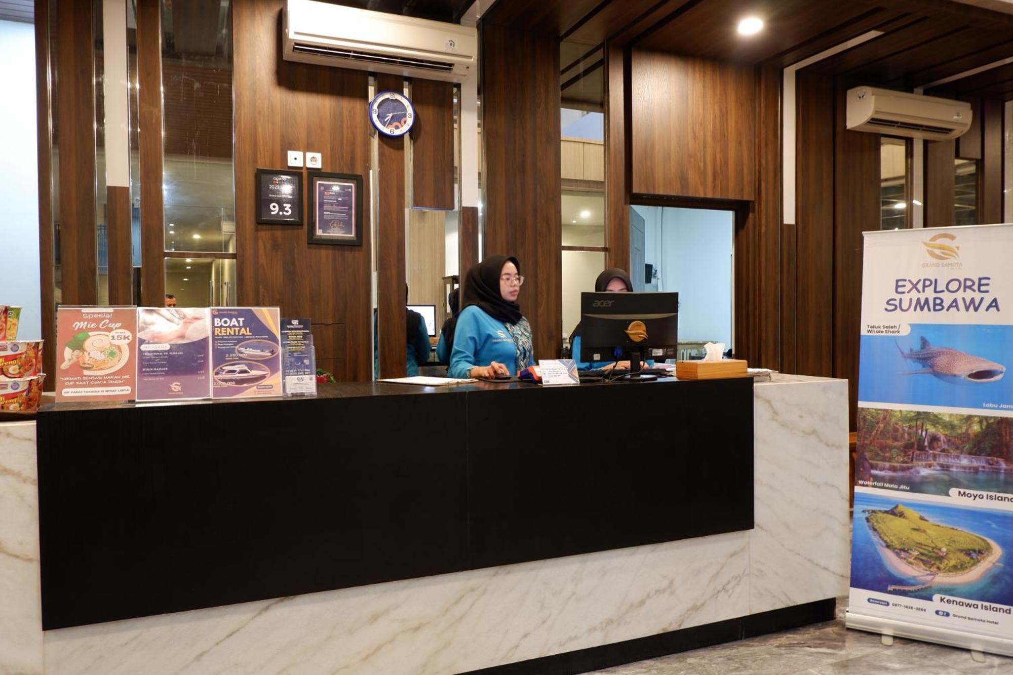Grand Samota Hotel Sumbawa Exterior foto